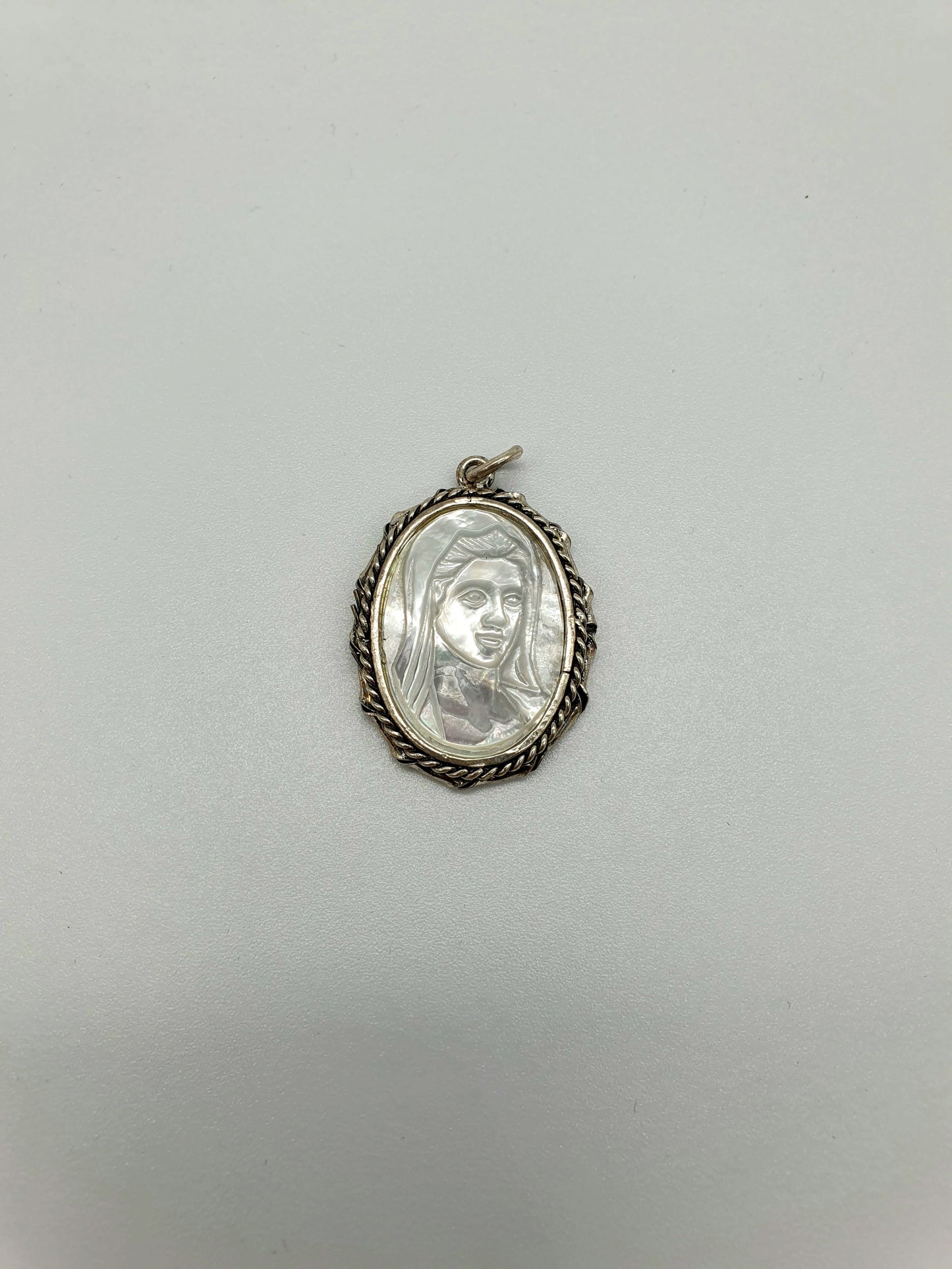 Sliver 925 pendant sedef stone "Queen of peace"